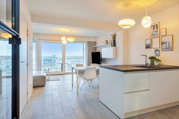 Private kitchen - Flat in Blankenberge by Marina and Beach (Blankenberge)