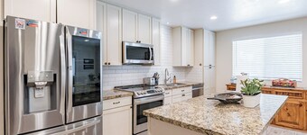 Sophisticated 4-Bedroom Getaway in Gilbert