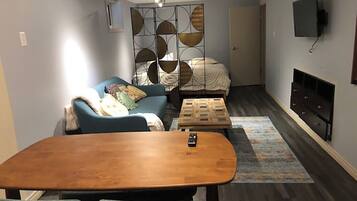 1 chambre, fer et planche à repasser, Wi-Fi, draps fournis