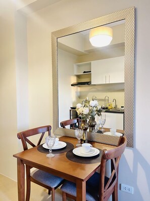 Dining - Modern Studio at Avida Towers Atria (Iloilo City)