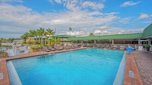 Outdoor pool, a heated pool