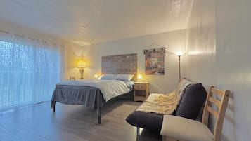 4 camere, una scrivania, ferro/asse da stiro, Wi-Fi gratuito