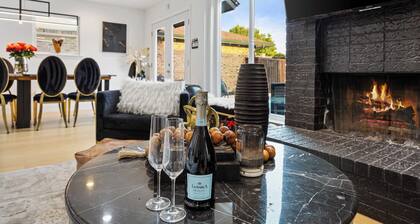 Luxury Home w Pool, Chef's Kitchen, Massage Chairs