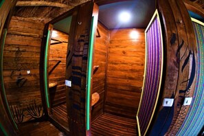 Tent | Bathroom | Toilet paper - Kin Hostal and Camping  (Isla Holbox)