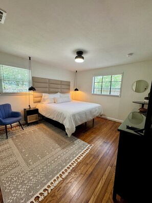 2 chambres, fer et planche à repasser, Wi-Fi gratuit, draps fournis