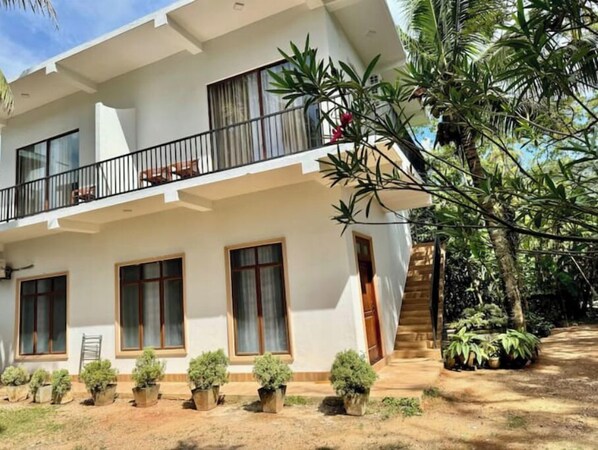 Exterior - Aurelia - The Remote Escape B
(Weligama)