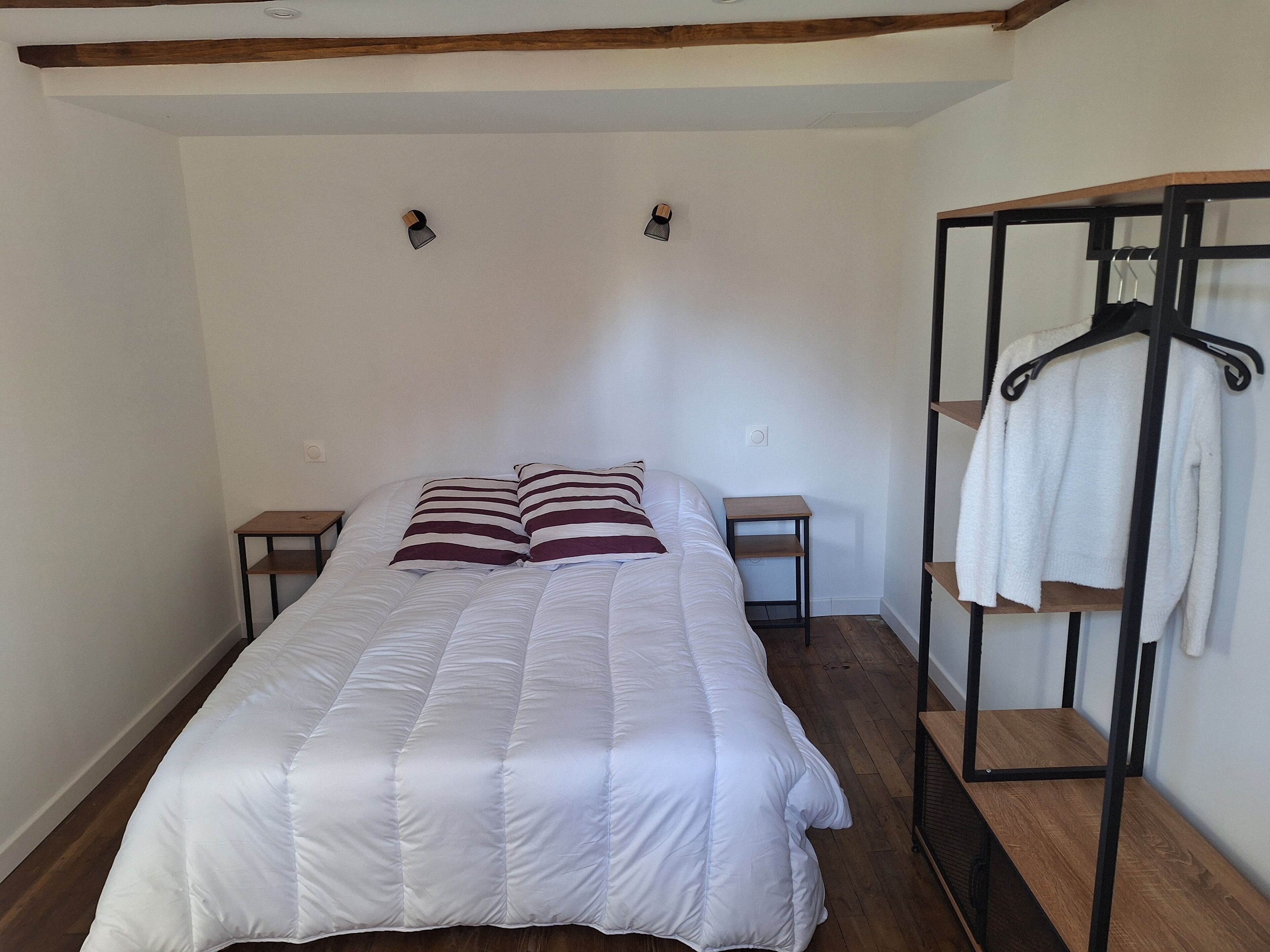 5 chambres, fer et planche à repasser, lit parapluie, Wi-Fi gratuit