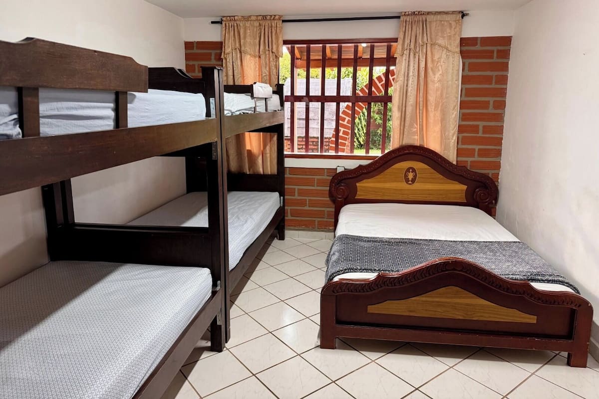 Family Shared Dormitory, Mountain View