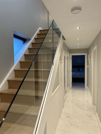 Casa | Interior. Croke Park, 3-beds ,1 Pullout bed , Sleeps 8