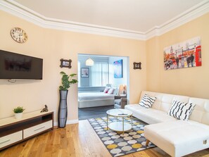 Leilighet | Oppholdsområde | TV