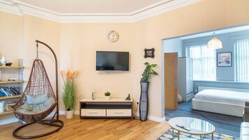 Apartment | 1 bedroom, iron/ironing board, free WiFi, bed sheets
