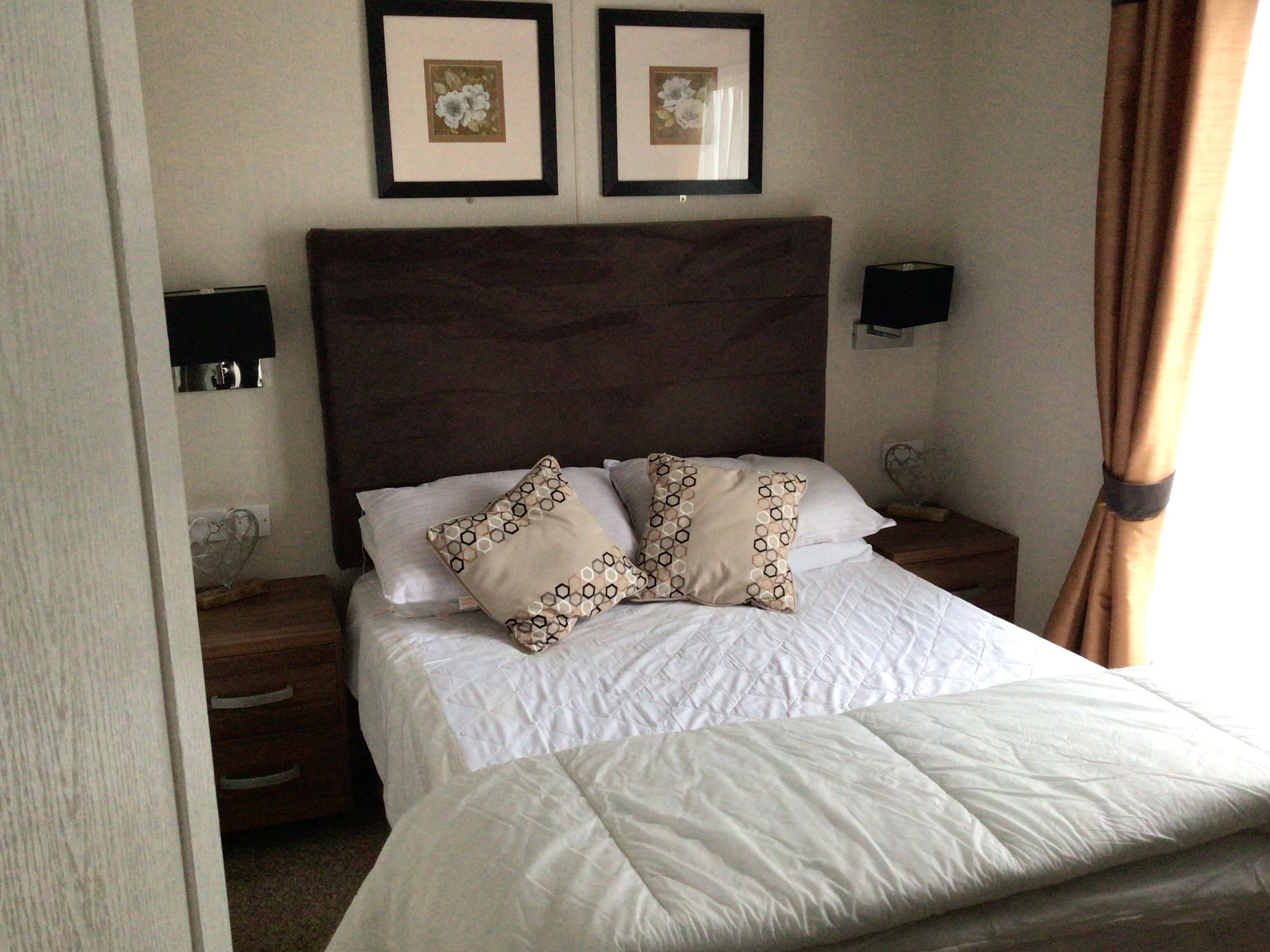 3 bedrooms, iron/ironing board, free WiFi