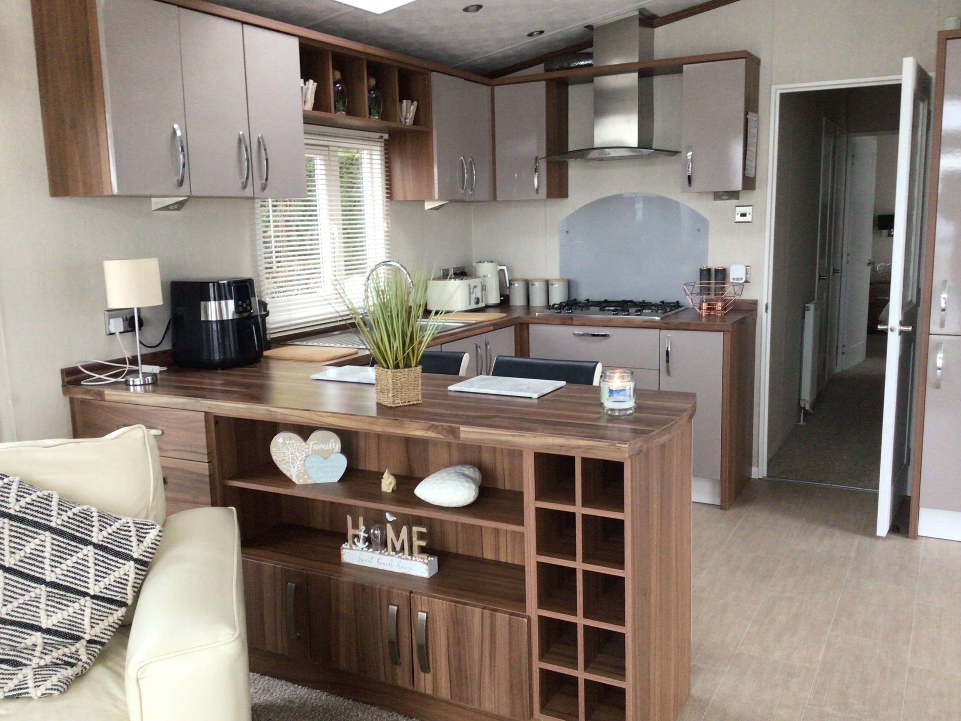 샬레 | 전용 주방 | 냉장고, 전자레인지, 오븐, 쿡탑