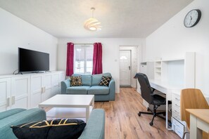 Apartament | Sala d'estar | Televisor