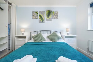 Apartment - Crawley Stainer 1-bedroom With Parking and Garden (Crawley)