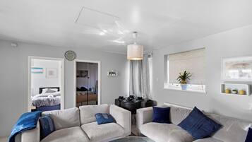 House | 3 bedrooms, iron/ironing board, free WiFi, bed sheets