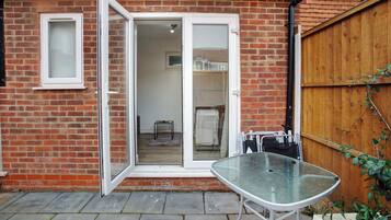 House | Terrace/patio