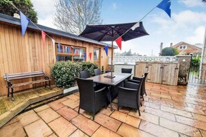 House | Outdoor dining