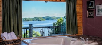 Cedar Bluff Lake View Log Cabin