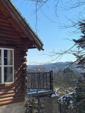 Property grounds - Gorgeous View Log Cabin (Garfield)