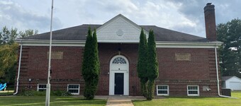 Historically Renovated, Spacious, 5-bdrm, 4-bath, 10-Bed, Game Room, Jetted Tub
