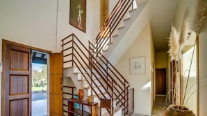 Villa | Interior - Spacious Villa With Infinity Pool (Son Servera)