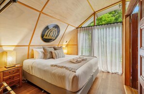1 chambre, fer et planche à repasser, Wi-Fi, literie fournie