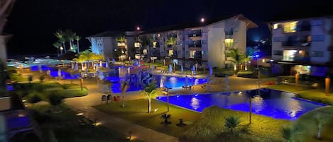 Executive Apartment | Pool | 5 outdoor pools