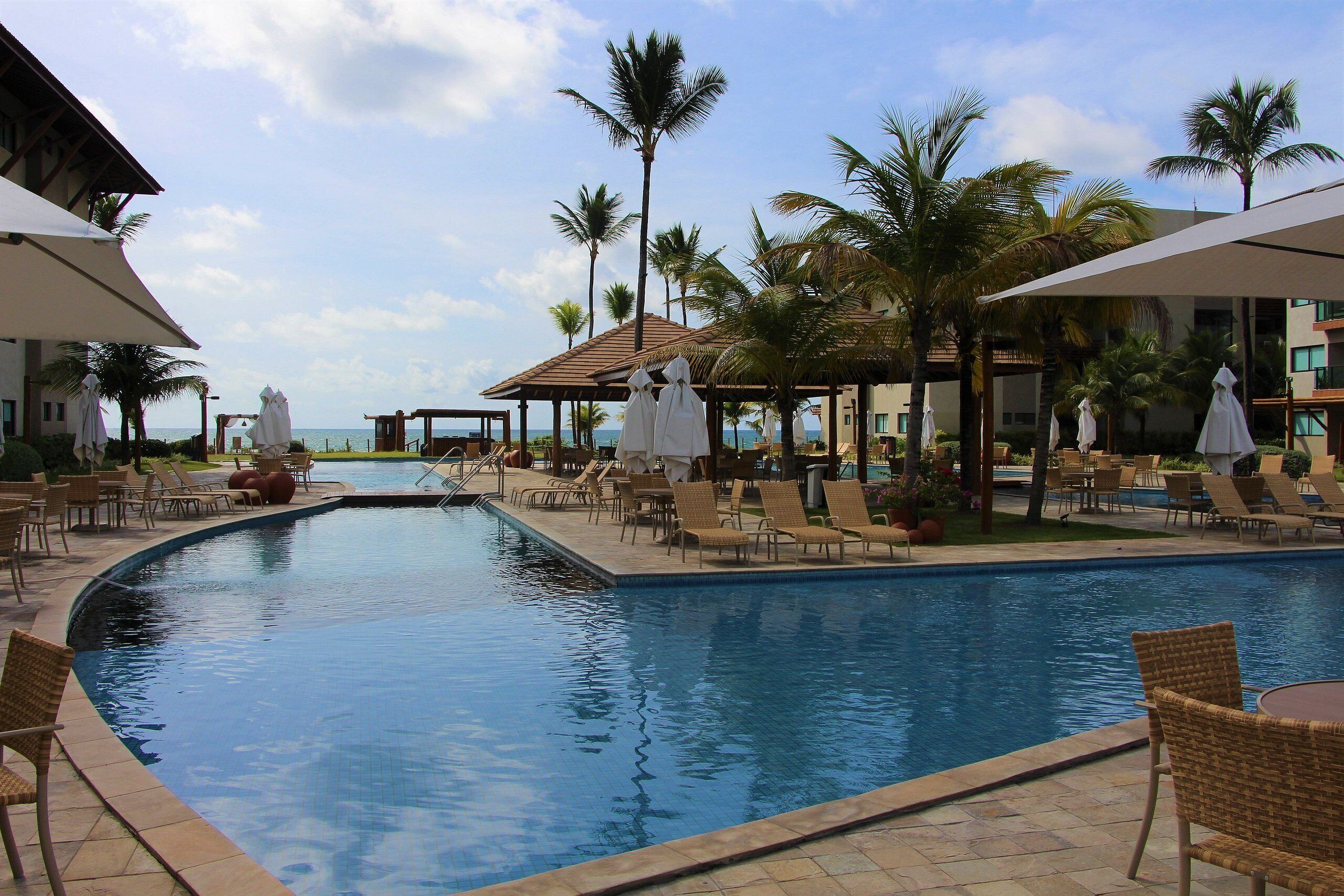 5 outdoor pools