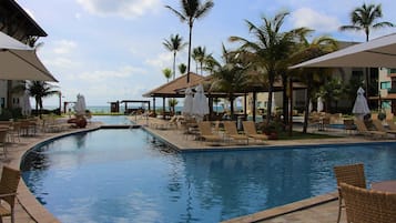 5 outdoor pools