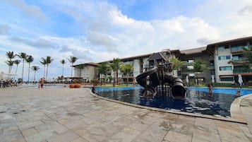 5 piscines extérieures