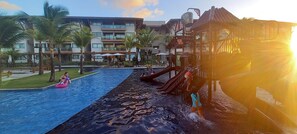 5 piscinas externas