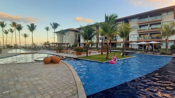 5 piscines extérieures