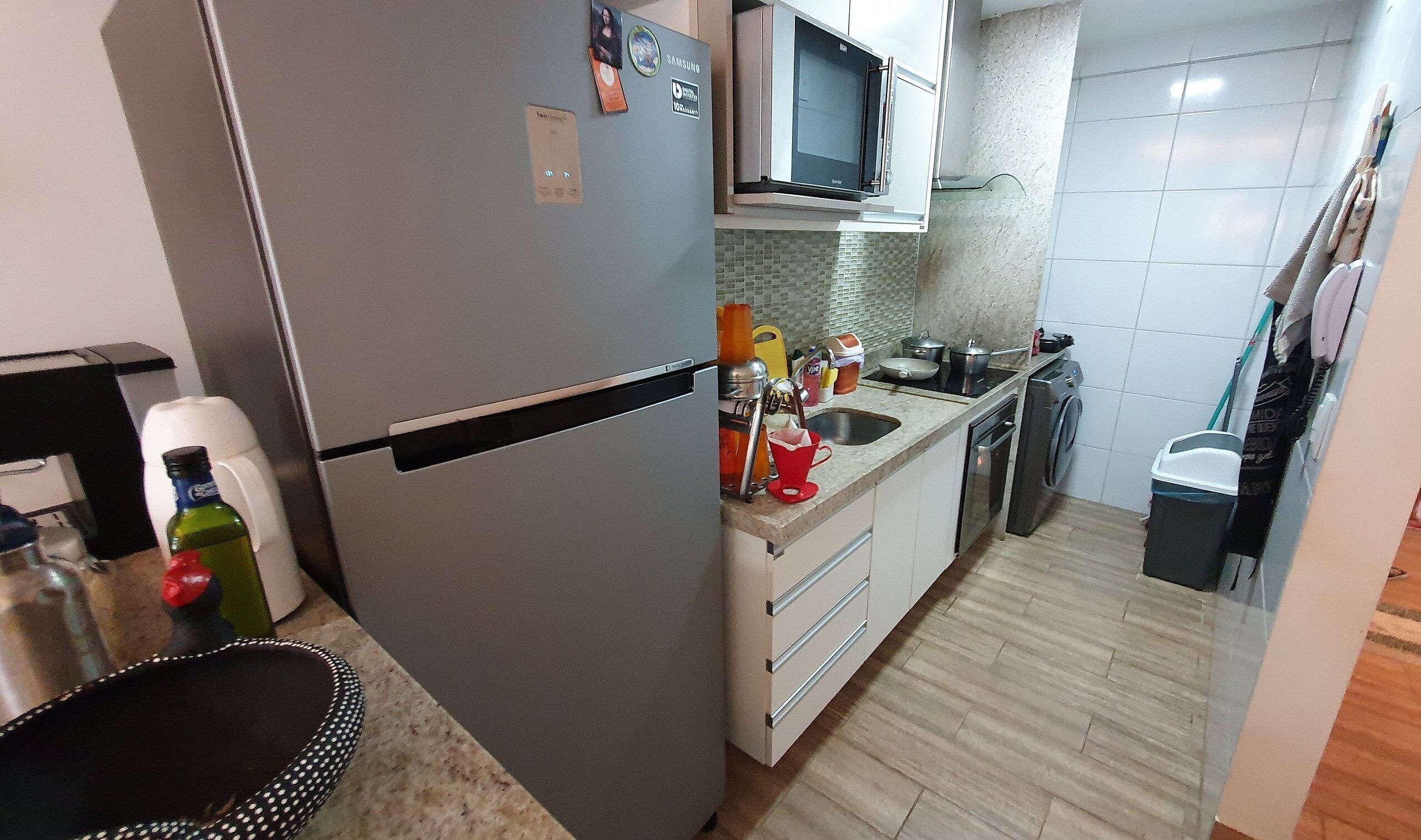 Family Apartment | Private kitchen | Microwave, toaster oven, cookware/dishes/utensils, cleaning supplies