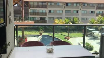 Apartamento básico | Opções para refeição ao ar livre