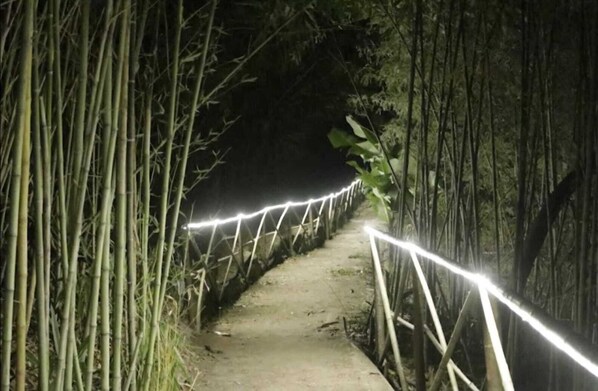 Family Cottage, 5 Bedrooms, Garden View | Terrace/patio