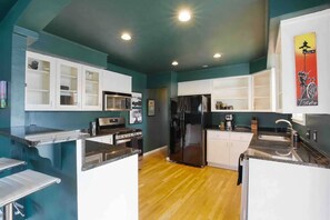 Private kitchen - TheGreenHouse
(Austin)