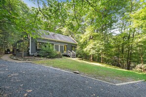 Exterior - Charming Forest Getaway near West Point & Storm King (Cornwall)