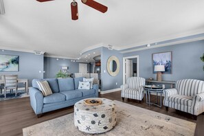 Condo, Multiple Beds (Emerald Grande W625) | Living area