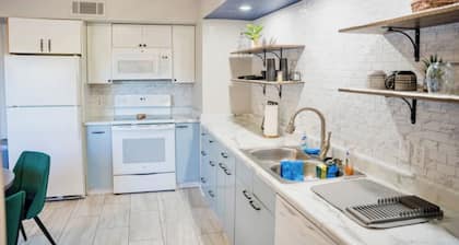 Cozy condo in Yuma!