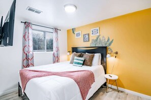 2 chambres, fer et planche à repasser, lit parapluie, Wi-Fi