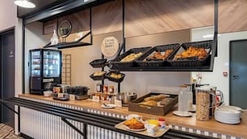 Daily buffet breakfast for a fee