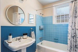 Hair dryer, towels