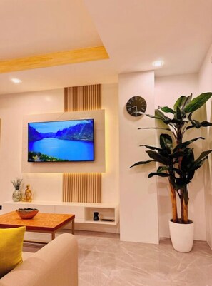 Interior - Luxury Tropical 1BR
(Angeles)