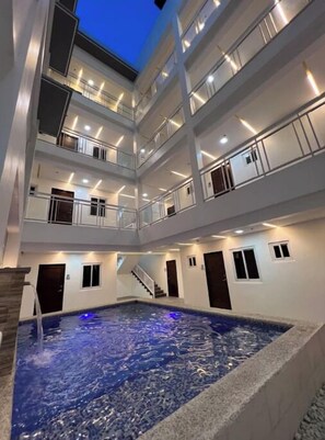 Pool - Luxury Tropical 1BR
(Angeles)
