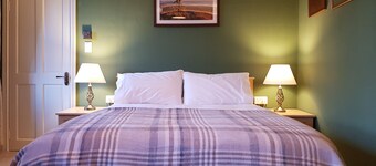 อาฟาลลอน ทาวน์เฮาส์