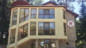 Exterior - Fox House (Peshtera)