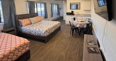 Clearwater B&B Kamiah. World class Steelhead& Salmon fishing. Free breakfast op.