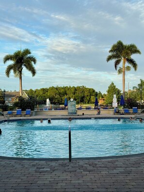 Outdoor pool, a heated pool - Family sized home! Near Disney & MCO, resort style, perfect for vacation!! (Kissimmee)
