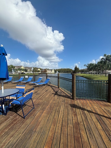 Family sized home! Near Disney & MCO, resort style, perfect for vacation!!